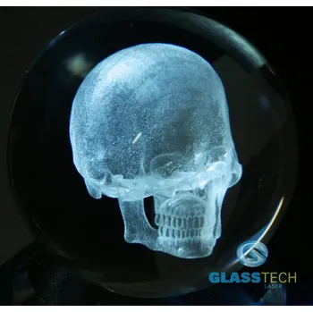 3D LEBKA v kouli 80 mm (Laserovaný 3D objekt v křišťálové kouli 80 mm - lebka)