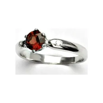 Prsten Stříbrný prsten, přírodní granát, prstýnek ze stříbra, čiré zirkony, VLZDR 048