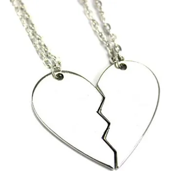 Přívěsek Přívěsek rozlomené srdce z chirurgické oceli A1119