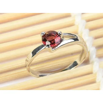 Prsten Stříbrný prsten kulatý granát brus Ag 925/1000