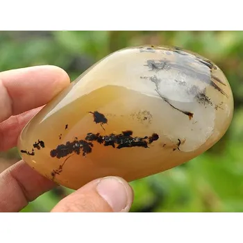 Přírodní kámen Achát jumbo z Madagaskaru 86mm