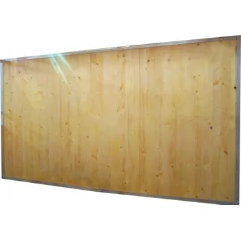 Dělící stěna - dřevo, 2,2x3,5 m