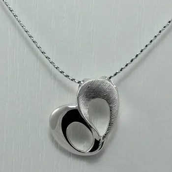 Přívěsek Zlatnictví U Kostela Dámský stříbrný přívěsek srdce 3141655 182588409