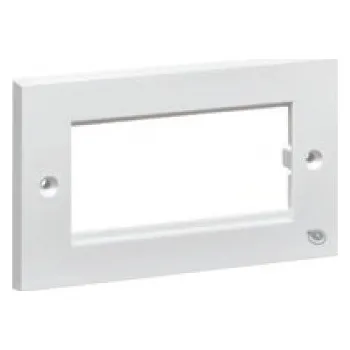 Elektrická zásuvka MMCWDOUNI031 Rámeček 86x147mm pro 4 moduly 50x25mm Leviton, bílý