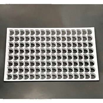 Vykrajovátko plast na celý plech (128ks půlměsíc) 58x39cm