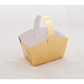 Svatební dekorace Košíček na svatební koláčky zlatý