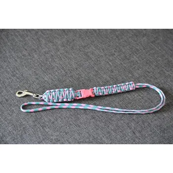 Paracord klíčenka strojzubcem