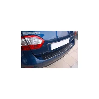 Tuning Kryt prahu pátých dveří-nerez+karbon Mitsubishi Outlander III Facelift -- rok výroby 2015-21 (NE pro model s parkovacími sensory)