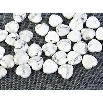 Přírodní kámen Magnezit srdíčko 25mm