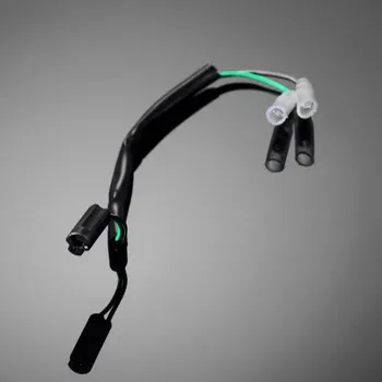 Osvětlení pro motocykl Highway Hawk Adaptér konektorů pro neoriginální blinkry - Yamaha, Suzuki (modely s 2-pólovými dráty) (pár) konektor