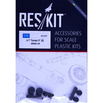 Plastikový model 1/72 LTV A-7 Corsair II (D) wheels (HOBBYB,FUJI)