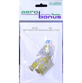 Plastikový model 1/48 USAF Fighter Pilot for F-5A/C with eject.seat