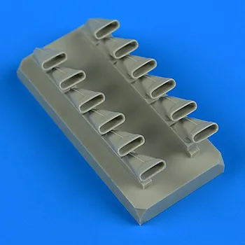 Plastikový model Quickboost 1/32 Spitfire Mk. IX exhaust -fishtail (REV)