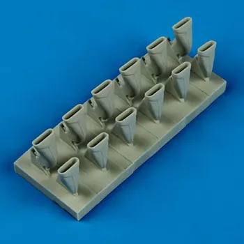 Plastikový model Quickboost 1/32 Spitfire Mk.VIII exhaust - fishtail (TAM)