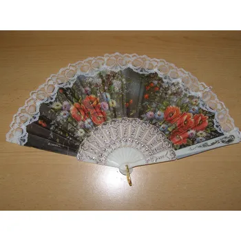 Karnevalový doplněk Vějíř plastový bílý s květinovým motivem a bílou krajkou - v29