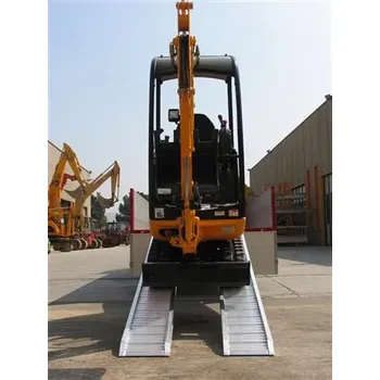 Metalmec Hliníkové nájezdy MM116 2500 mm, max.nosnost 5000 kg šířka 360 mm s ohraněním