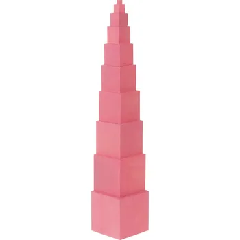 Růžová věž s 10 kostkami