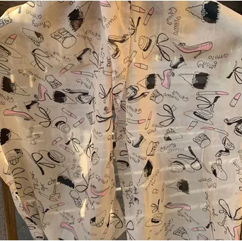 Letní šála styl Romantická Paříž velmi jemná béžová motýlková