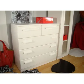 Komoda bílá šuplíková komoda z masivu KATRIN V (bílá zásuvková komoda masiv)