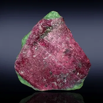 Přírodní kámen Rubín v zoisitu z Tanzánie 60x55mm