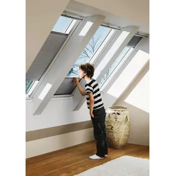 Roleta Energetický balíček VELUX FOP Standard - nová generace Barva rolety: Modrá (1156), Barva vodicí lišty: Hliník standard (S), Označení okna (ze štítku na okně): CK02 55x78 cm