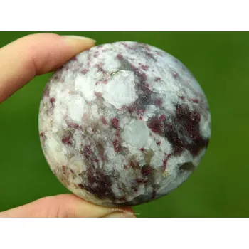 Přírodní kámen Rubelit hladký kámen Madagaskar 151g