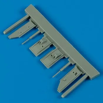 Plastikový model Quickboost 1/72 F9F-2 Panther undercarriage covers
