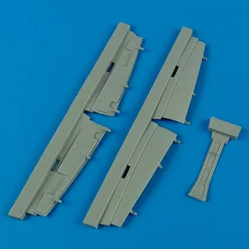 Plastikový model Quickboost 1/48 F7F Tigercat undercarriage covers