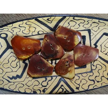 Knoflík Knoflík troj (hnědý)