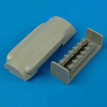 Plastikový model Quickboost 1/48 Spitfire Mk. XIV cowling and exhaust