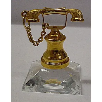 Skleněný telefon z broušeného křišťálu