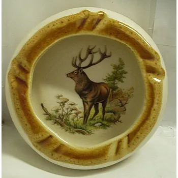 Popelník Popelník velký keramický kulatý s motivem Jelen