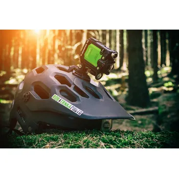 Olympus TG-Tracker na helmě