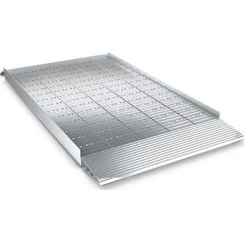 Nakládací rampa pro vozidlo Průmyslová nájezdová rampa se zvýšenou boční hranou, z hliníku, d x š: 4000x1000 mm, nosnost 940 kg.