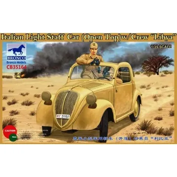 Plastikový model Bronco 1/35 Italian Light Staff Car (Open Top) w/Crew "Libya"