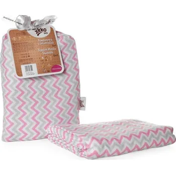 Kikko Bambusová zavinovačka 120 x120 cm ScandinavianPink Chevron