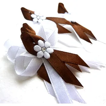 Svatební dekorace Svatební mašličky s kytičkou 4 cm - bílo-čokoládové - 28 ks