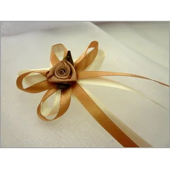 Vývazek velký krémovo- karamelový