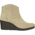 Dámské kozačky Crocs Leigh Suede Wedge Bootie Tan