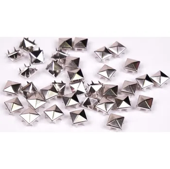 Cvočky pyramidka 8x8mm nikl (100 ks/bal.)