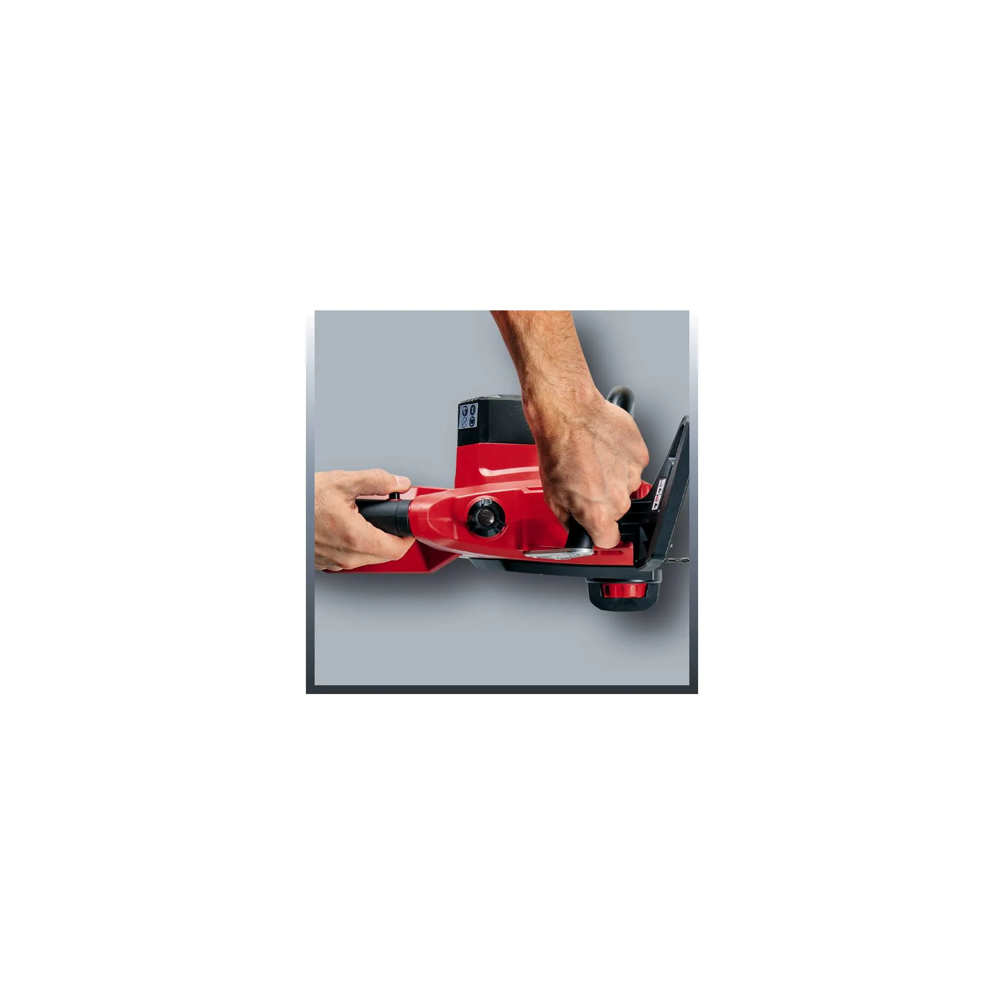 Fotografie 9 - Motorová pila Einhell Expert Plus GE-LC 18 Li 1x 3,0 Ah + nabíječka