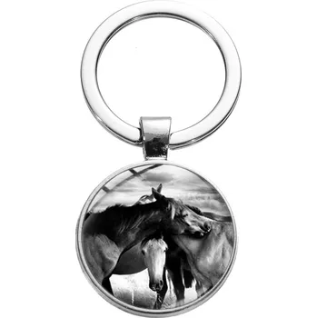Přívěšek na klíče kůň
