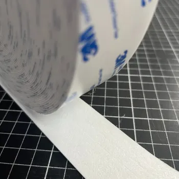 Samolepicí filc bílý 105-WH/130, s lepidlem 3M 9448A v návinu, tloušťka 1 mm 15 mm x 1 mm