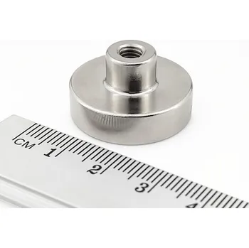 Dekorativní magnet orodian.cz Magnet v pouzdře s vysunutým vňitřním závitem 25×7 mm