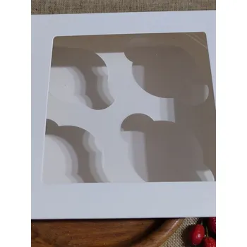 Obalový materiál Papírová krabice s průhledem na cupcakes