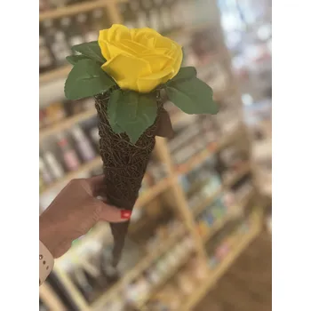 umělá květina RV studio Louny s.r.o. Mýdlová růže v kónickém proutěném držáku 1ks Barva: Žlutá