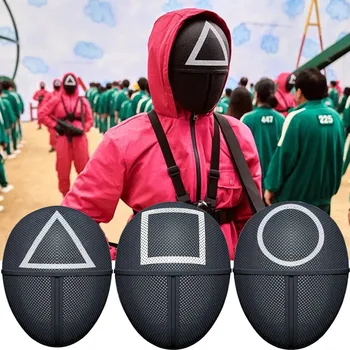 Karnevalová maska Squid Game Maska dozorců - hra na oliheň (Maska na motivy populárního seriálu Squid game.Tento nový fenomén, bourá hitparády na internetu se stává každým dnem populárnější. Nebuďte pozadu a dopřejte si tenhle kvalitní kousek!)
