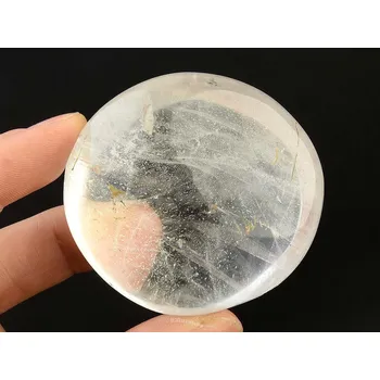 Přírodní kámen Křišťál hladký kámen 122g