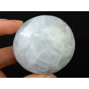 Přírodní kámen Modrý kalcit hladký kámen (120g)