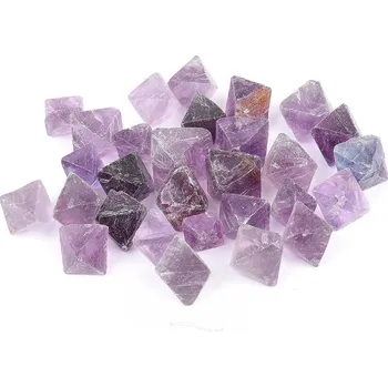 Přírodní kámen Fluorit fialový mini krystal oktaedr (Čína)